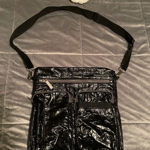 Matt and Natt crossbody purse